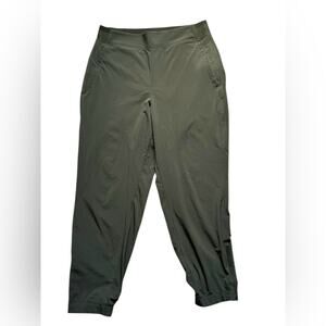 Athleta Brooklyn Heights High Rise jogger women’s 10 green athleisure